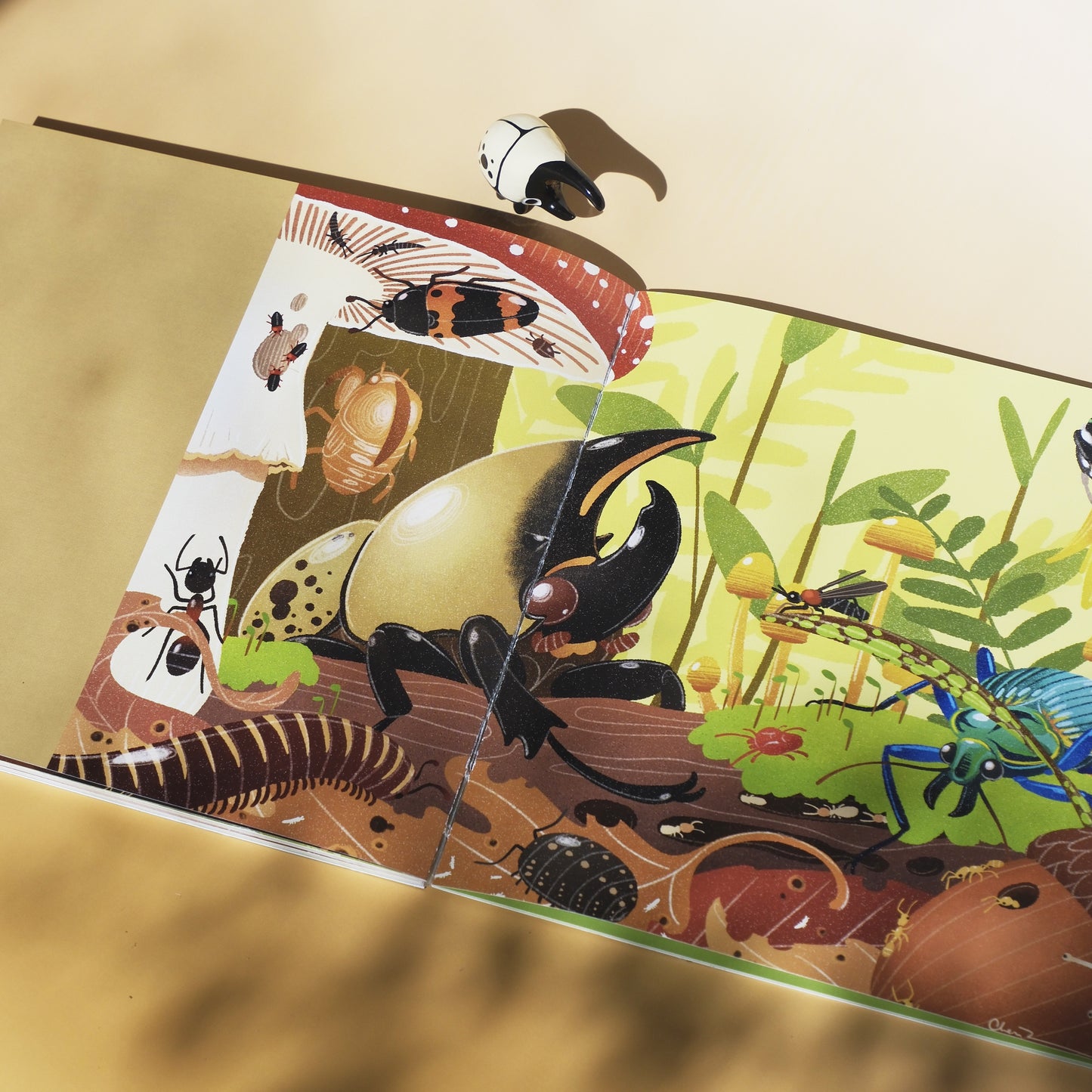 *SHOP DROP* "Art of Chentomology Vol. 1" artbook