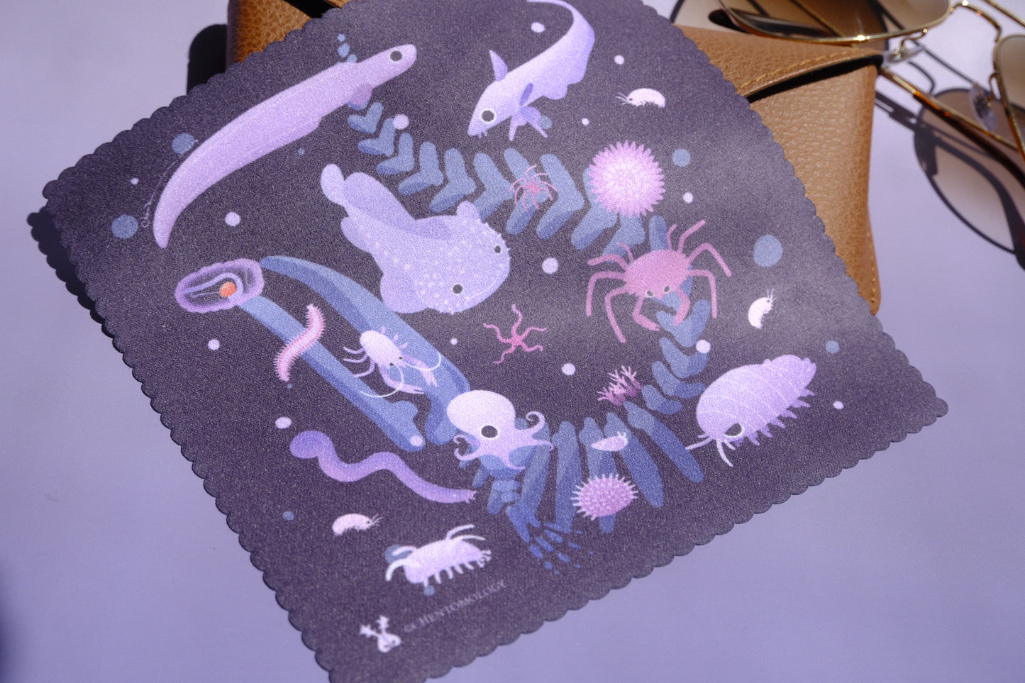 Whale fall glass cloth